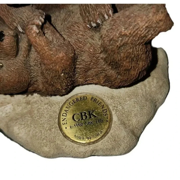 Vintage 1992 "Endangered Friends" Bears Cubs Decor Ceramic - Picture 3 of 4